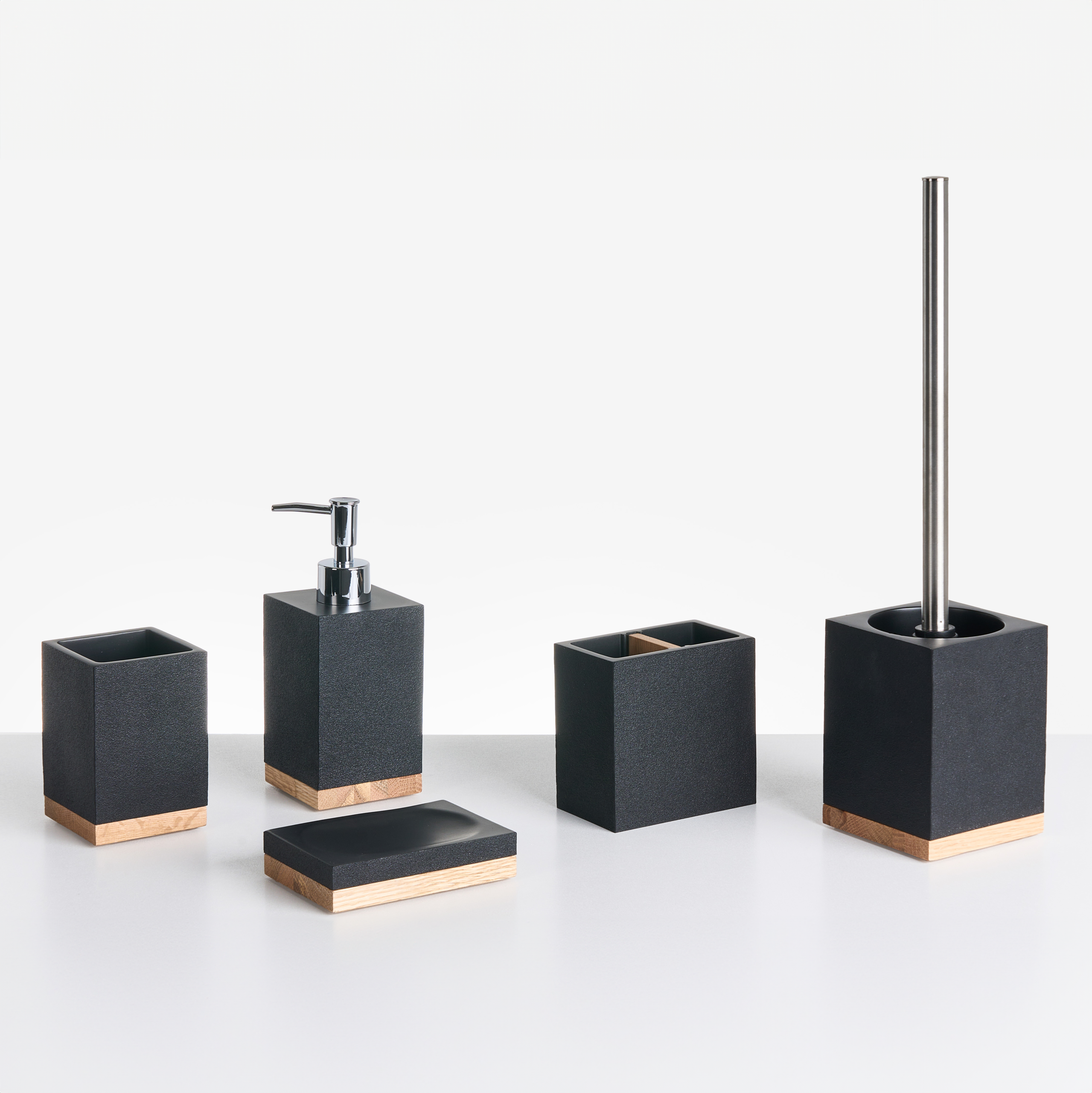 Kylpyhuonesetti 5 osaa TAPICHE Musta