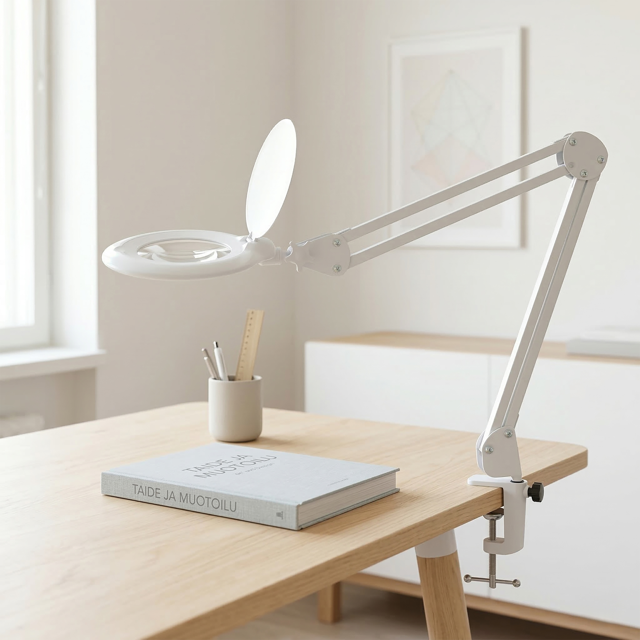Led Energie Pöytävalaisin LIVO suurennuslasilla 12W 1000 lm 3x lasilinssi USB-C