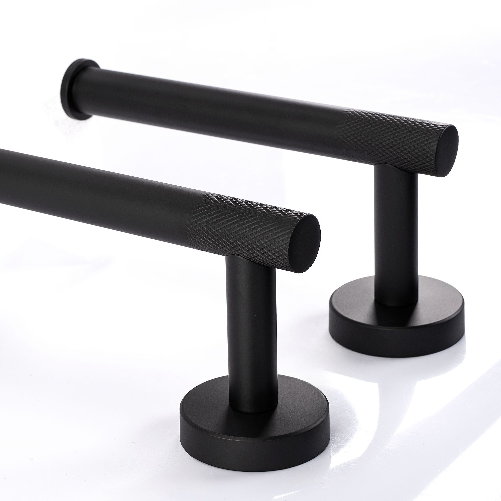 REA kylpyhuoneen naulakkosetti GRID musta, 60X8,5X5CM