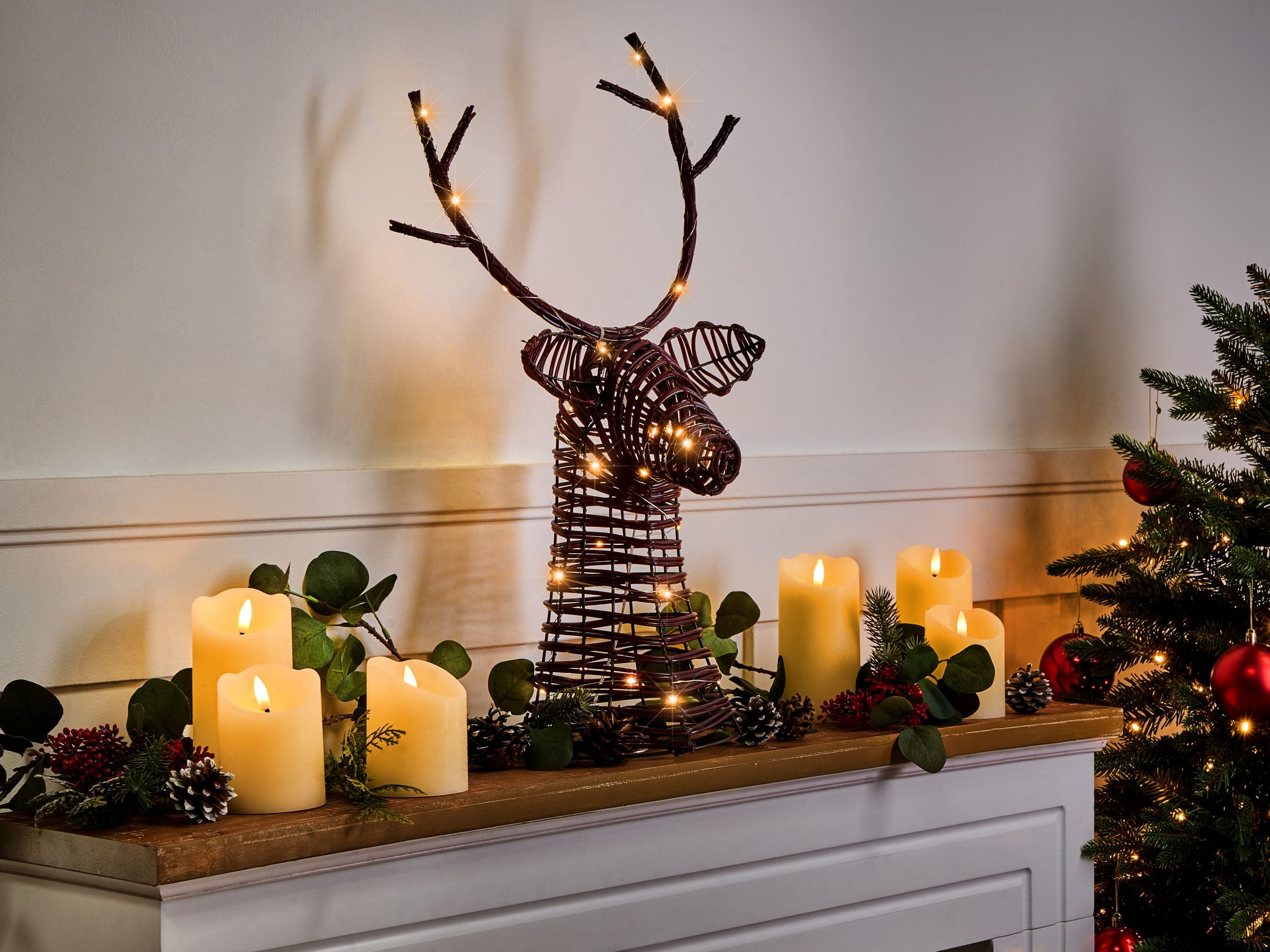 Joulukoriste LED-valo DYBESO Poro 60 cm Tummanruskea