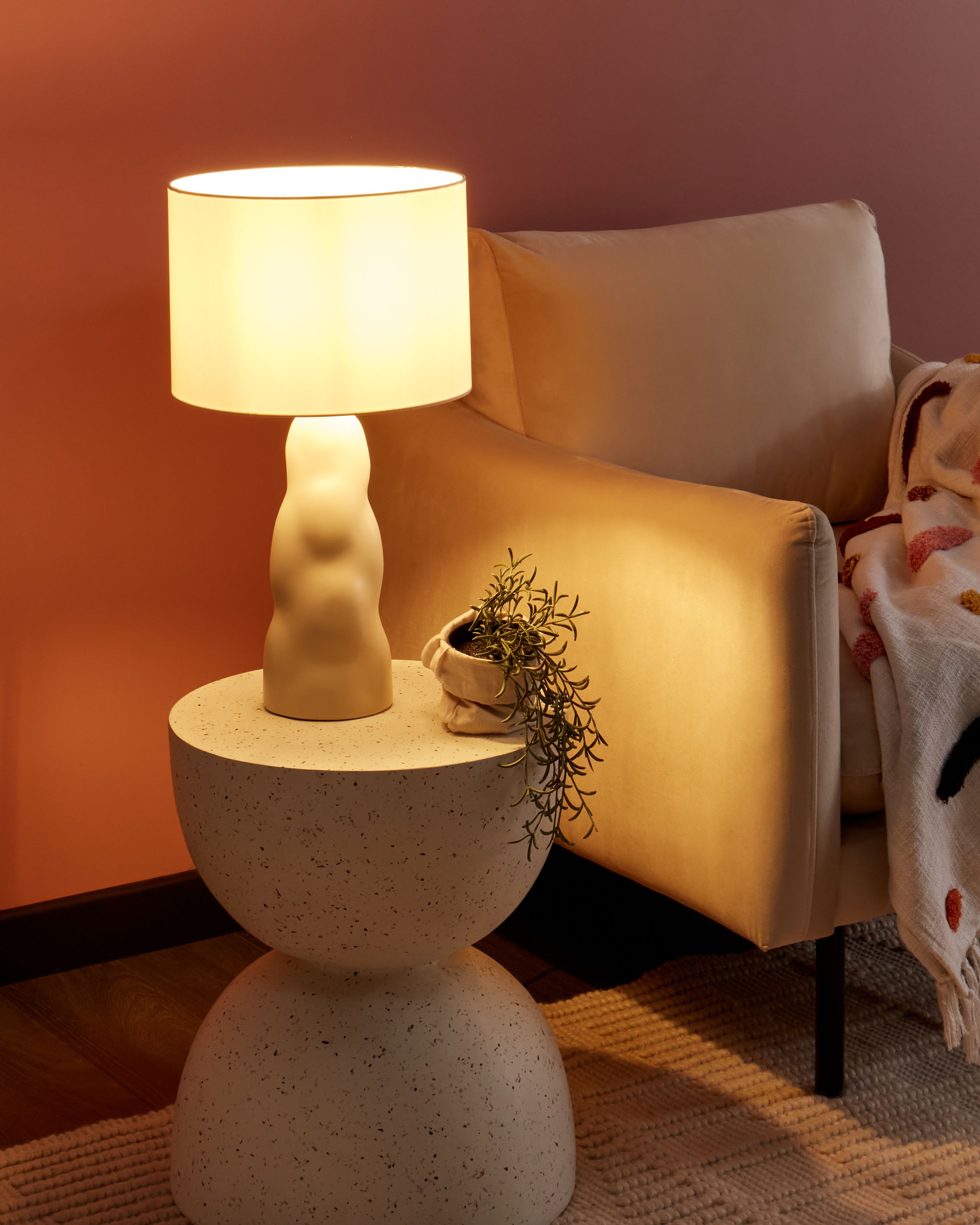 Pöytävalaisin VILAR Keramiikka Beige