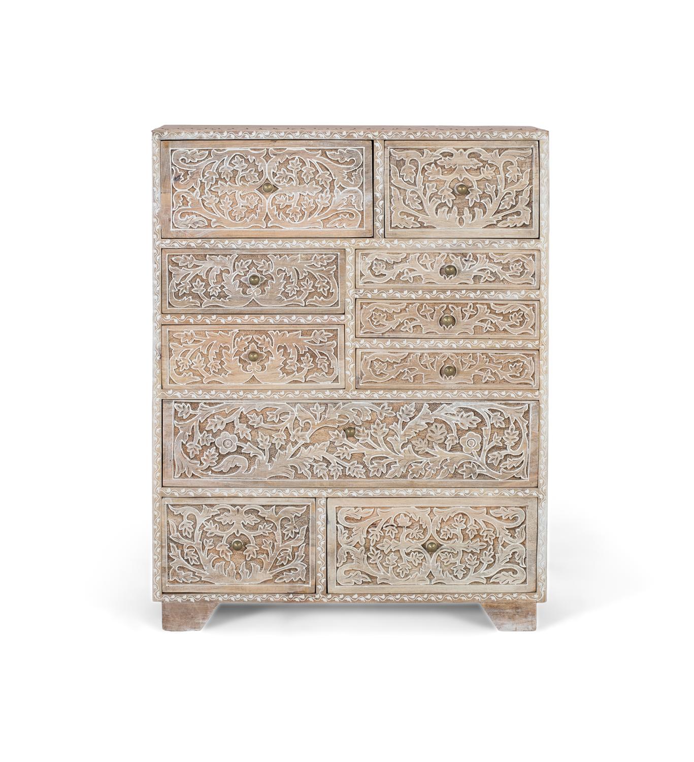 Käsin veistetty mangopuusta valmistettu lipasto, jossa on kymmenen laatikkoa