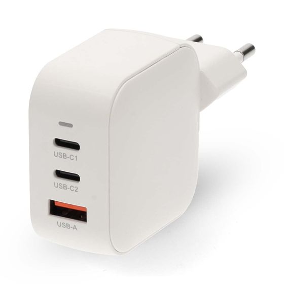 70W GaN seinälaturi kolmella portilla USB-C ja USB-A PD3.0