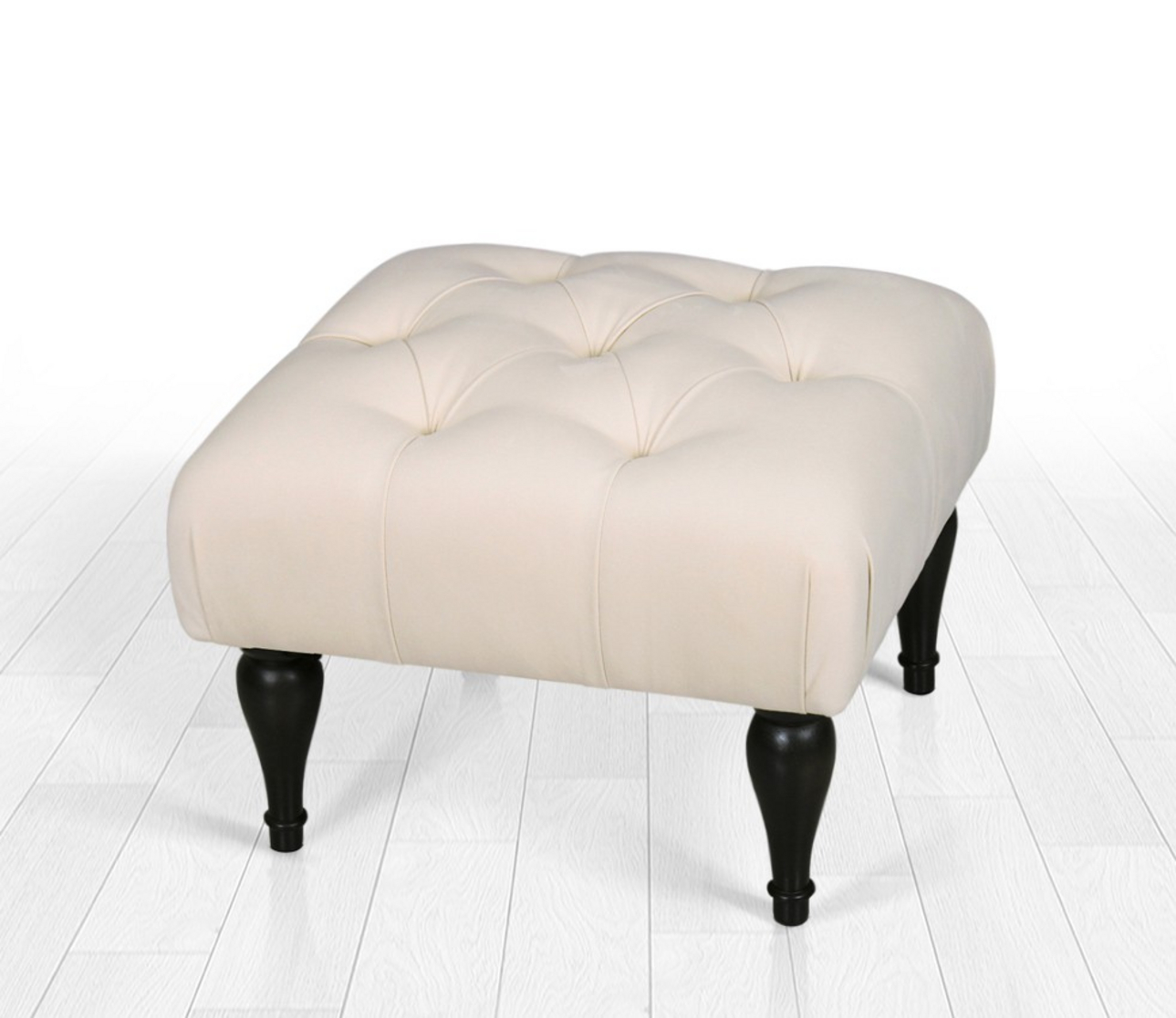 Norda Design Elegantti kermaisen värinen puffi puisilla jaloilla, 51 x 36 x 46 cm | 50 % puuvillaa & 50 % samettia, ortopedinen vaahtomuovi | boheemi ja perinteinen tyyli