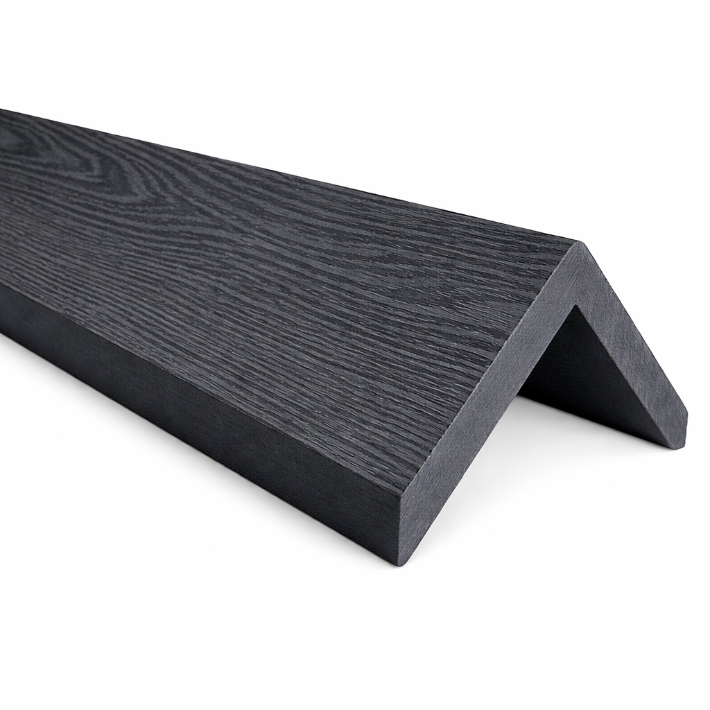 WPC L-reunalista – viimeistele terassin reunat Musta