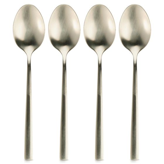 Kultaiset teräksiset teelusikat 4 kpl.