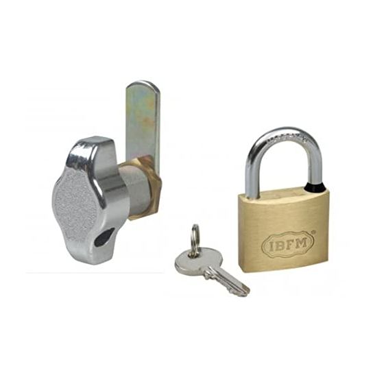 Nokkalukko reiällä ja riippulukolla