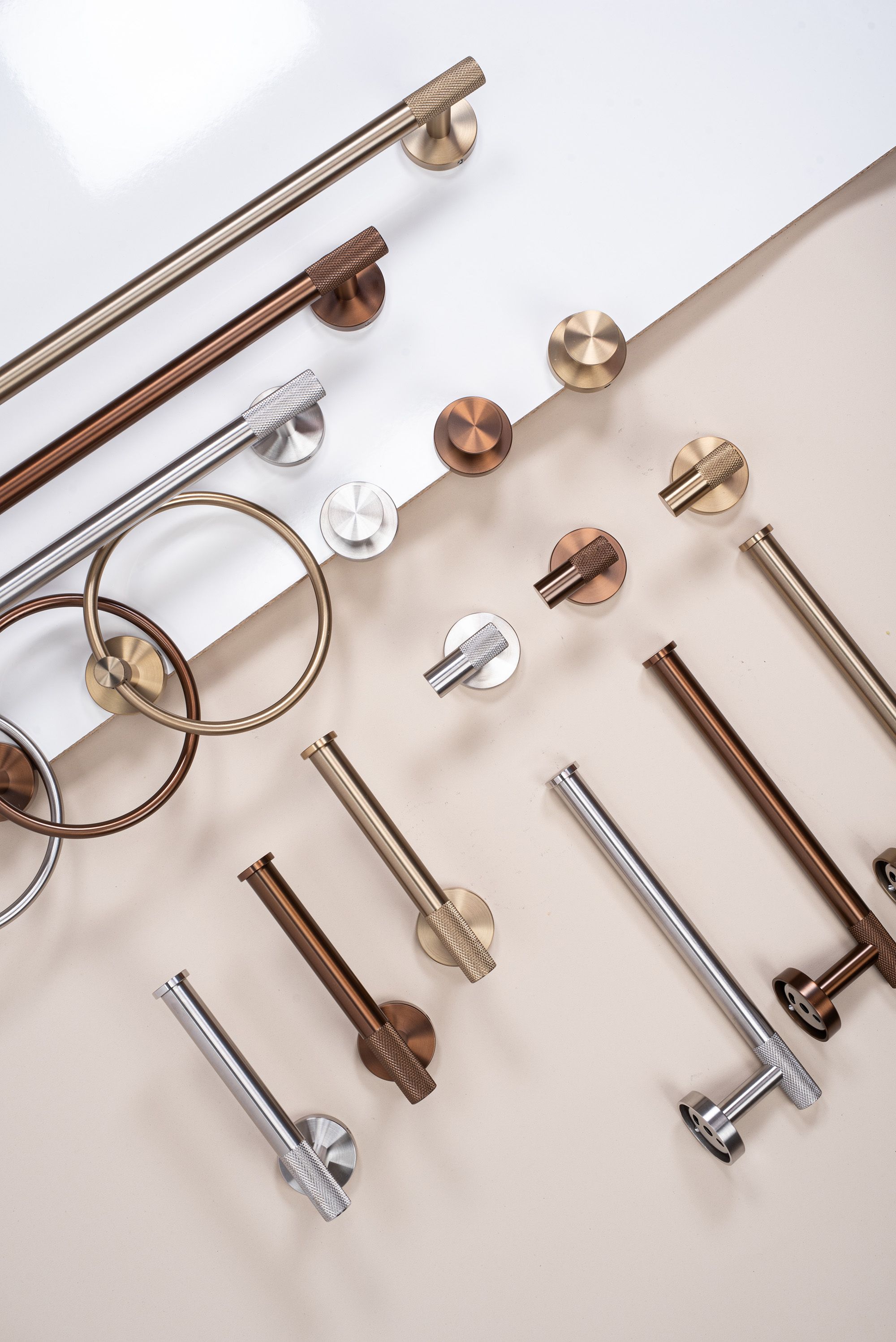 REA WC-paperitelineen pidike 6611 Modern Brush Steel harjattu teräs, 8X17,5X5CM