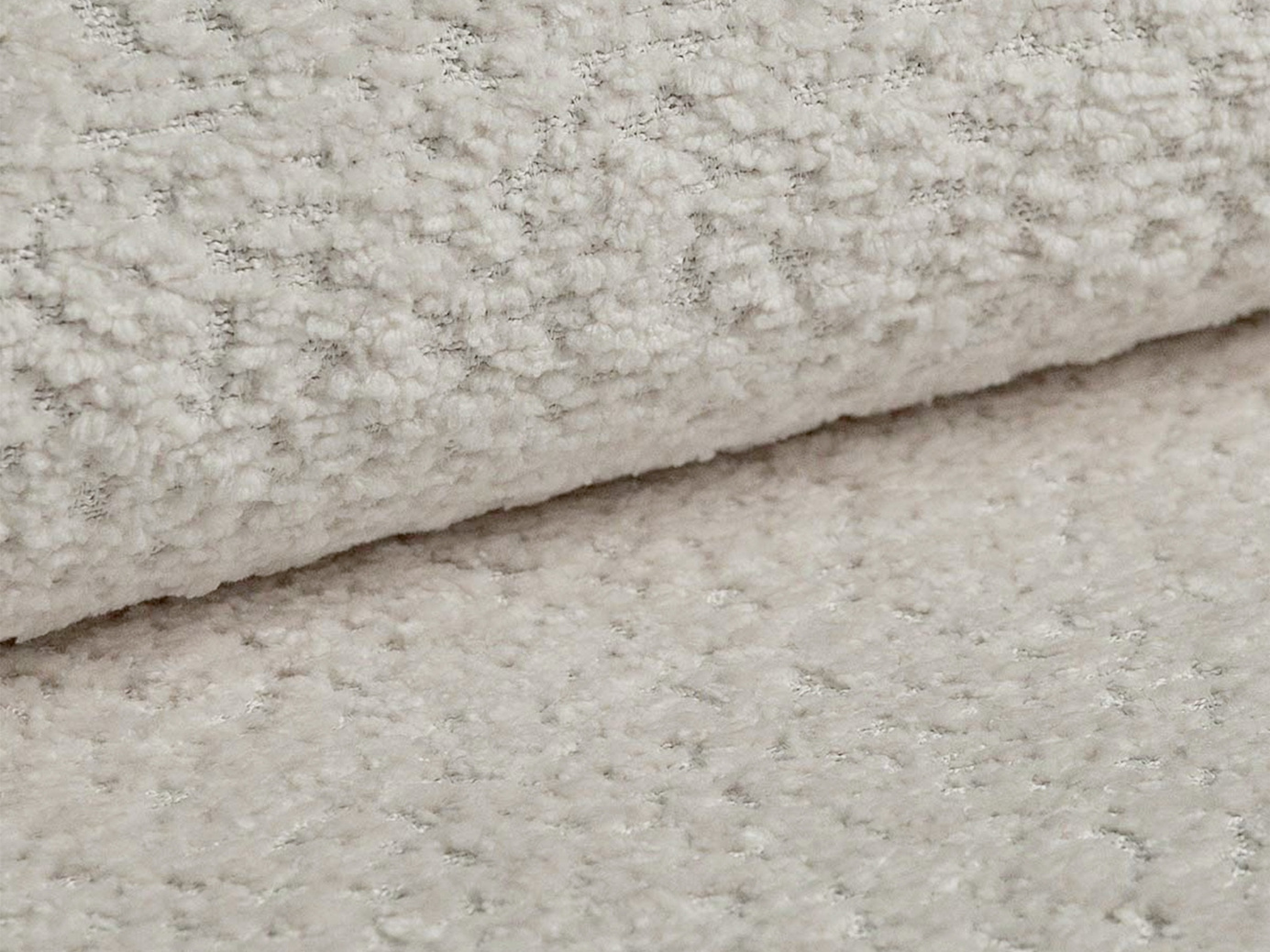 Cosmopolitan Design tyyny, "Kemi", 45 × 18 × 45 cm, Salvador, CORAL