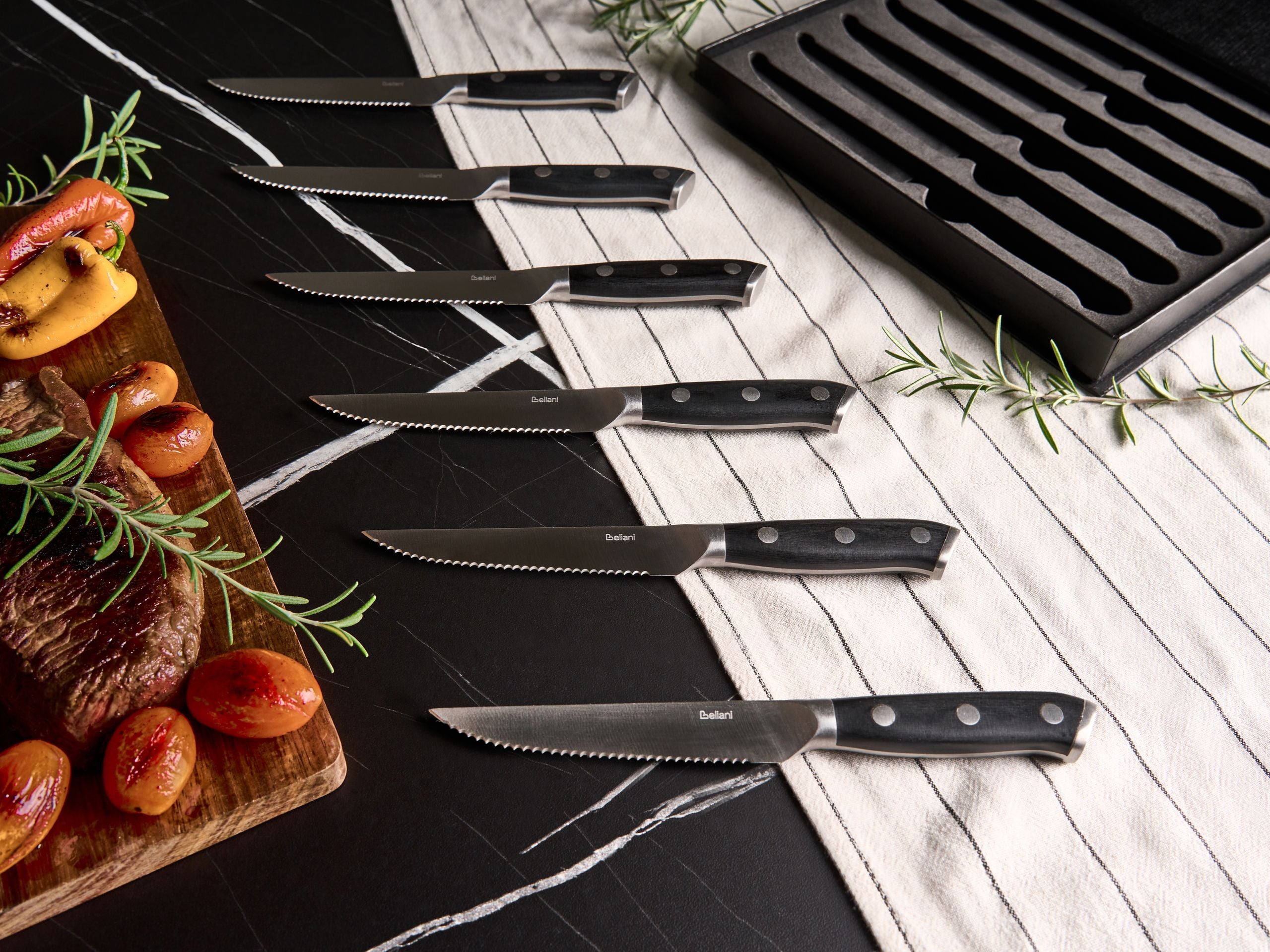 Pihviveitsisetti 6 kpl TOYAMA Musta