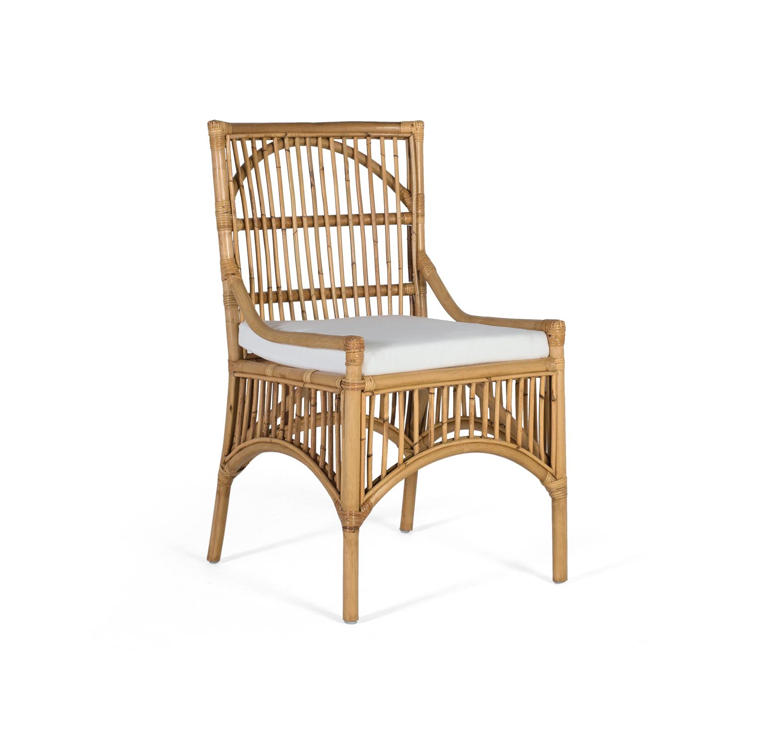 2x rottinkituolin setti, pehmustetut tyynyt