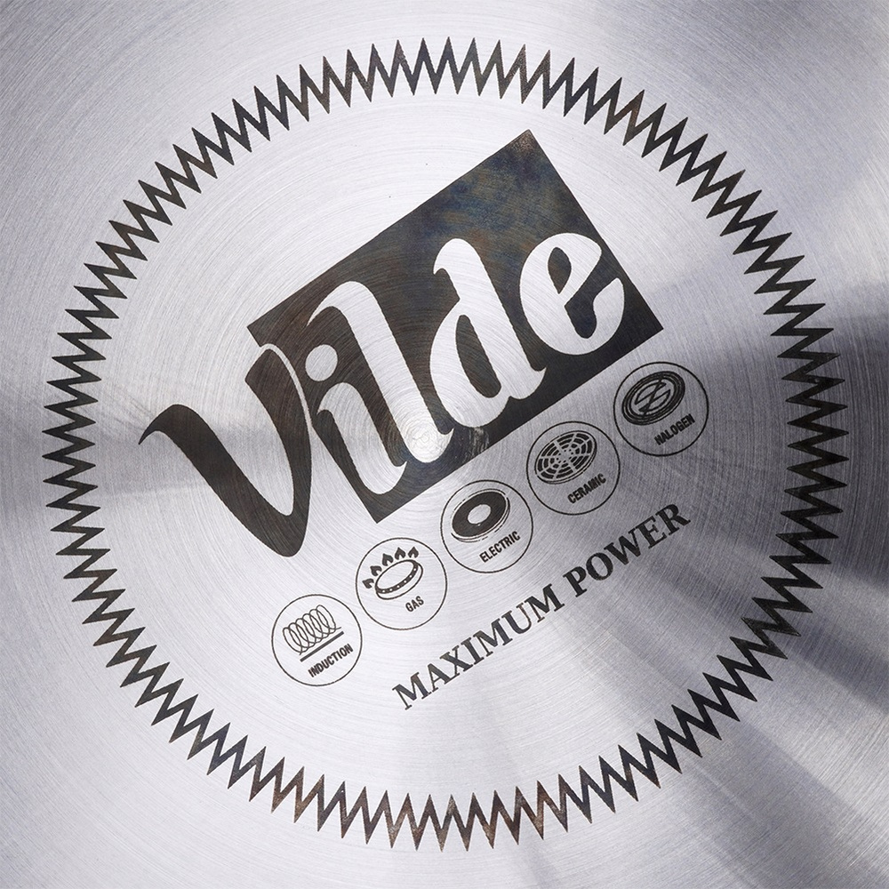 Viheltävä vedenkeitin, terästä, musta, 2,5 l