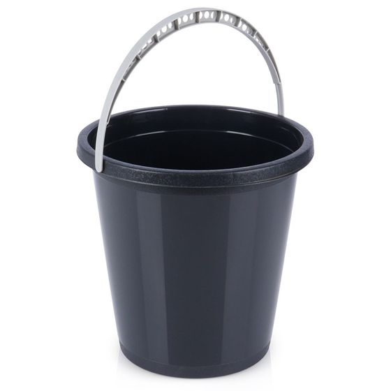 Musta muoviämpäri 5 l