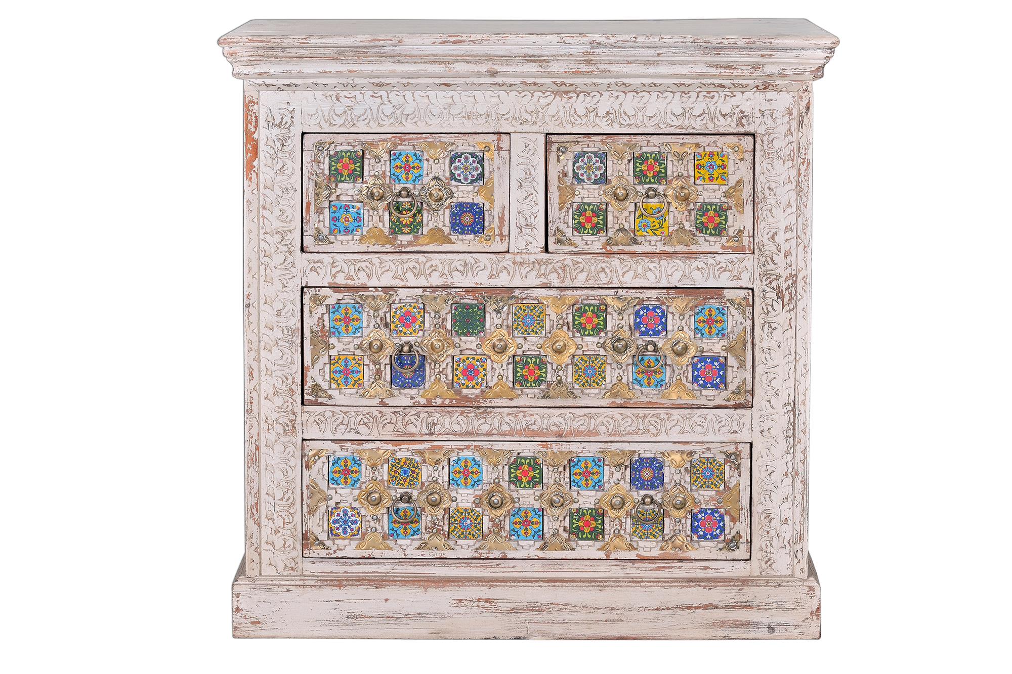 Mangopuusta valmistettu lipasto keraamisilla ja pronssisilla yksityiskohdilla