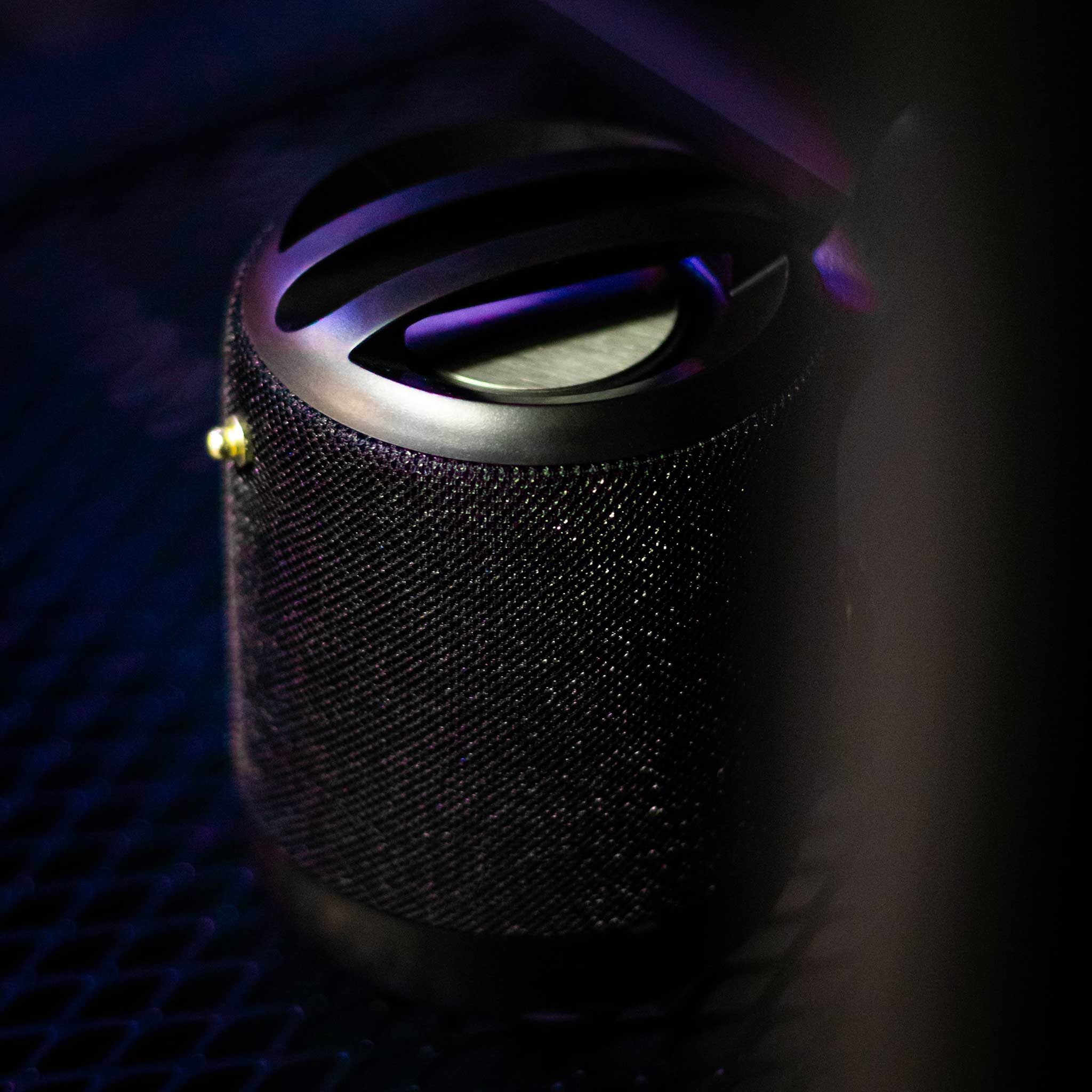 Kuura Beats Mini, musta