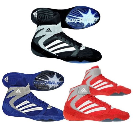 Adidas Tyrint 3 painikengät, eri värejä